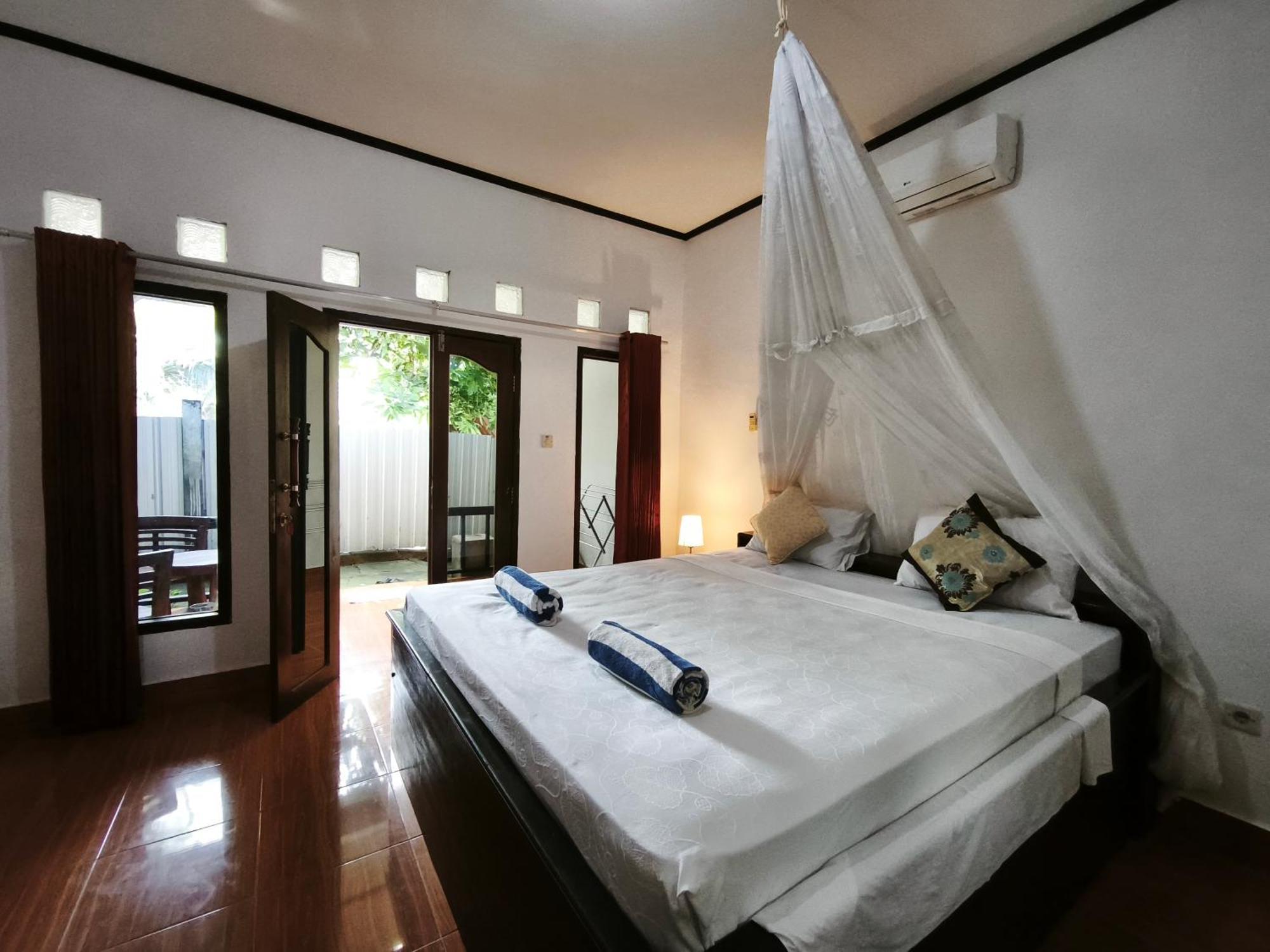 Matahari Bungalow 3 Gili Air Exterior photo